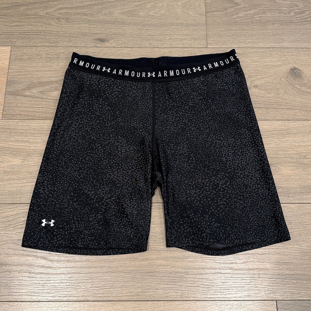UNDER ARMOUR Black Gray Printed High Rise Biker Active Running Gym Short Size XL